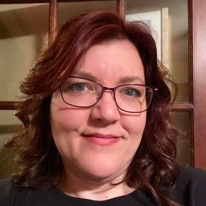 Meet your Posher, Debra